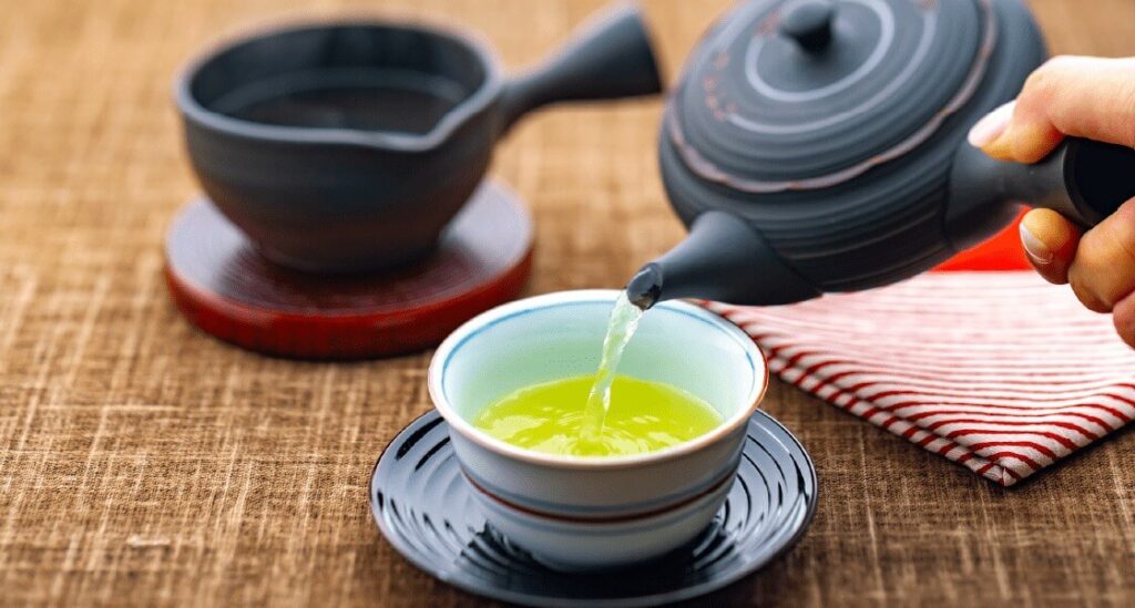 Japanese Tea: ชาญี่ปุ่น วิถีชีวิตและจิตวิญญาณของคนญี่ปุ่น