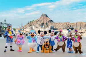 Tokyo Disneyland: โตเกียวดิสนีย์แลนด์ เที่ยวสนุกในแดนแห่งความฝัน