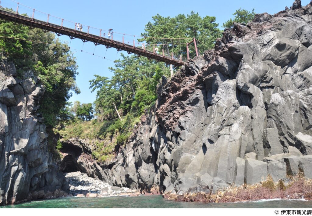 ภาพ: สะพานแขวนคาโดวากิ (เมืองอิโต จังหวัดชิซุโอกะ)