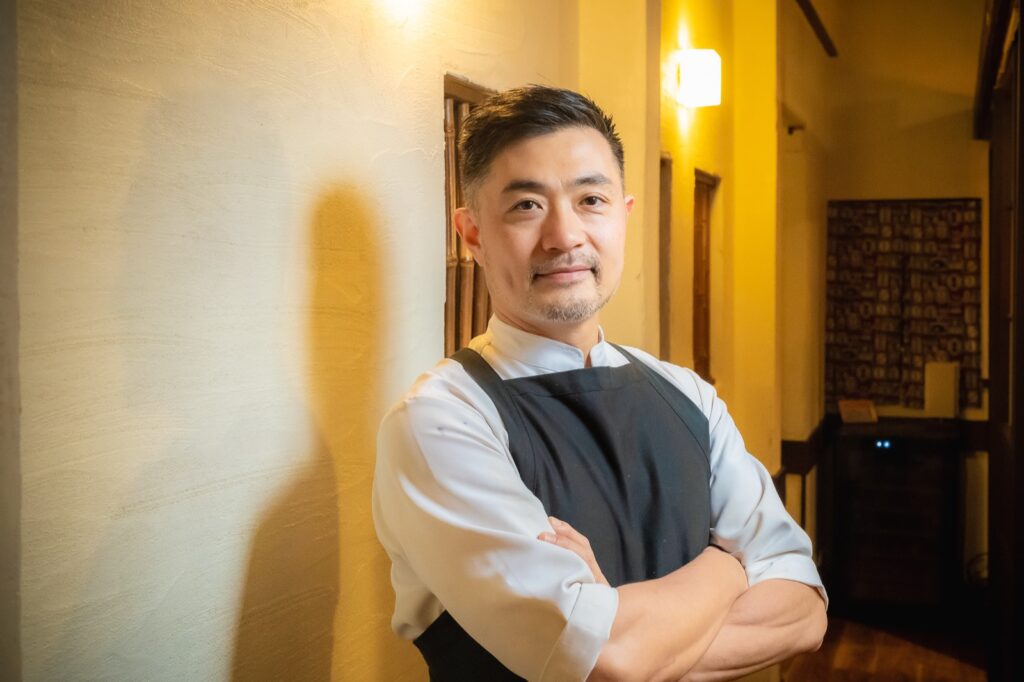 เจ้าของร้าน: คุณโมริโมโตะ รอต้อนรับทุกท่าน