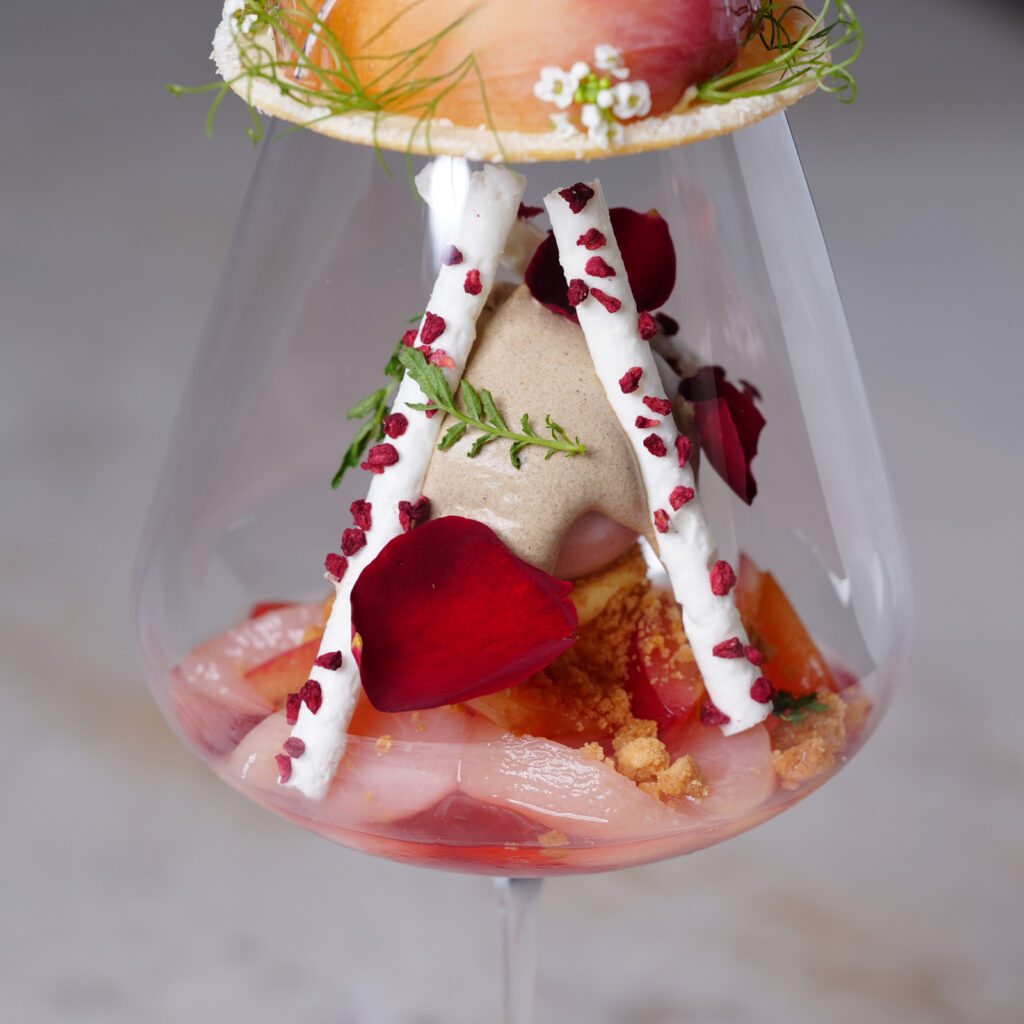 『Parfait Peach Bloom (พาร์เฟต์ พีช บลูม)』