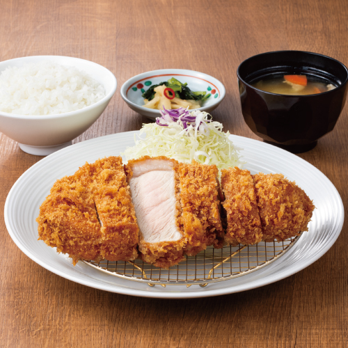 ชุดทงคัตสึสันนอกหมูพรีเมียม
(Premium Pork Lion Tonkatsu Set Meal)