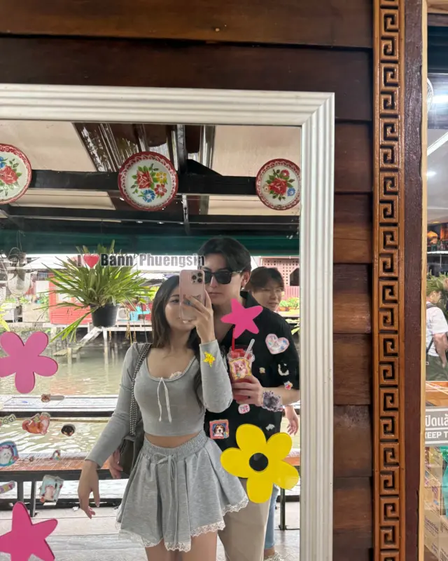 พาแฟนญี่ปุ่นมาตลาดน้ำครั้งแรก 🫶🇯🇵🇹🇭 
.
#sibajapan #ตลาดน้ำ